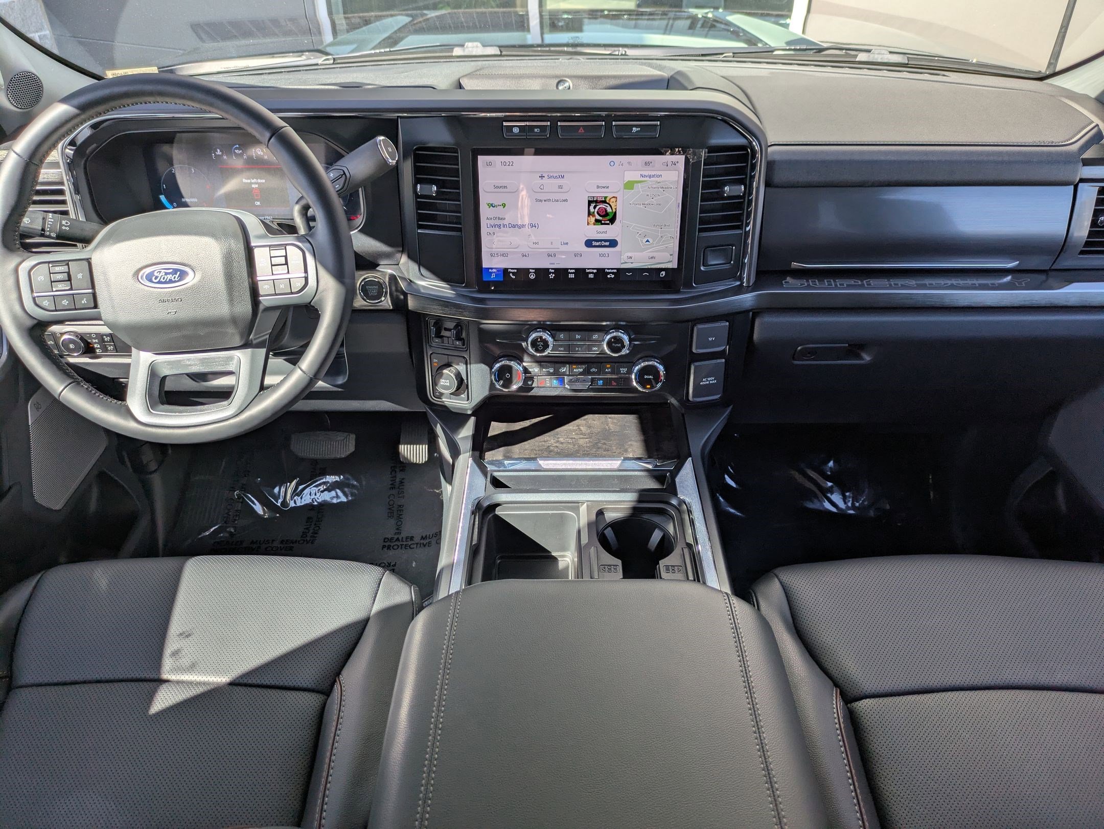 2023 Ford F-350 Lariat photo 22