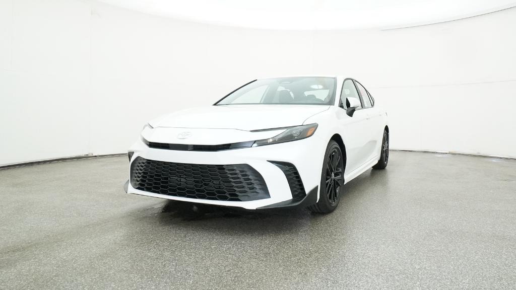 2025 Toyota Camry SE photo 4
