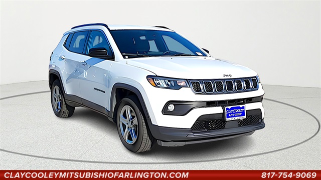 2023 Jeep Compass Latitude's photo