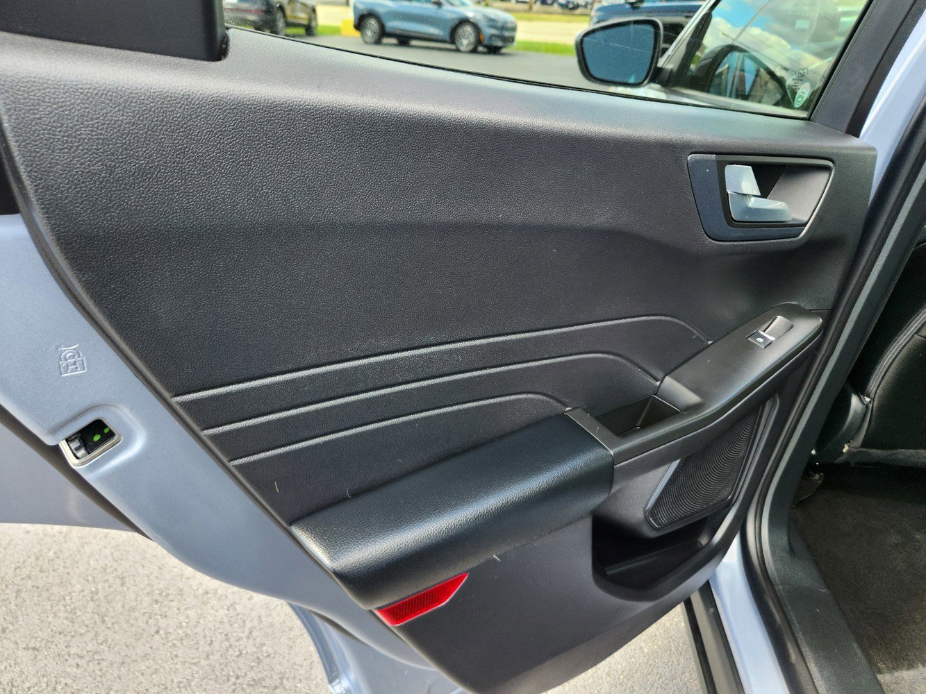 2022 Ford Escape SEL photo 36