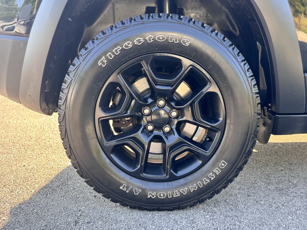 2019 Jeep Cherokee Trailhawk photo 12