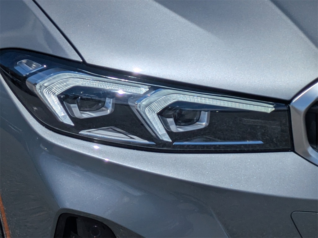 2024 Bmw 330e photo 9