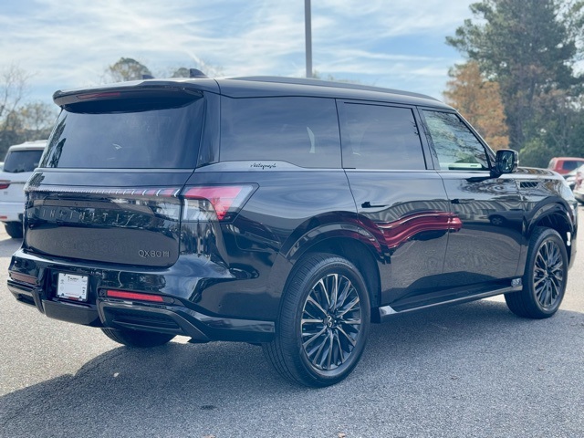 2025 Infiniti QX80 photo 5
