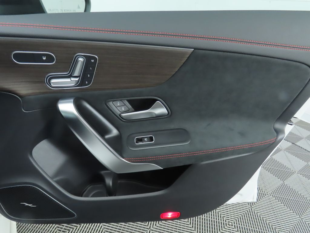 2026 Mercedes Benz CLA 250 4MATIC photo 26