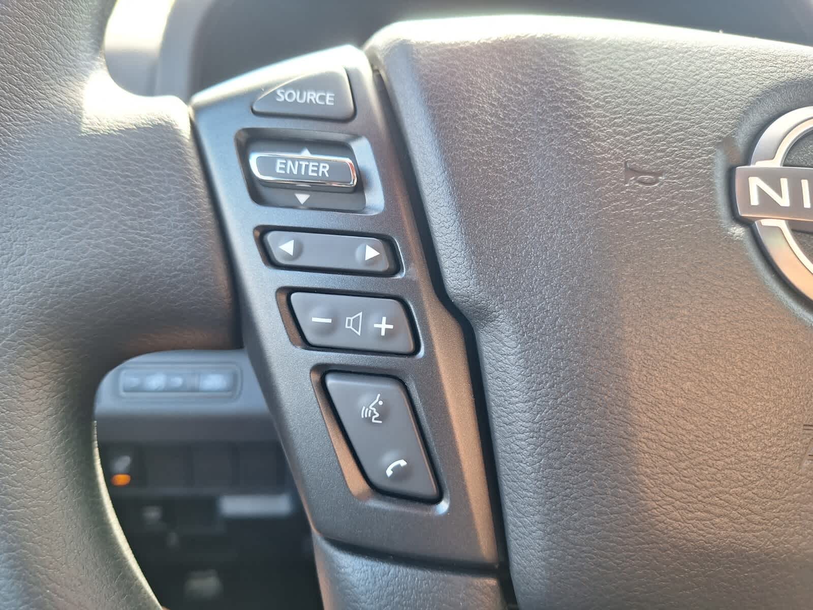2026 Nissan Frontier Crew Cab SV photo 13