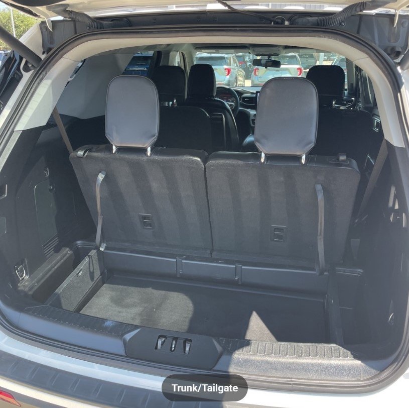 2020 Ford Explorer XLT photo 9