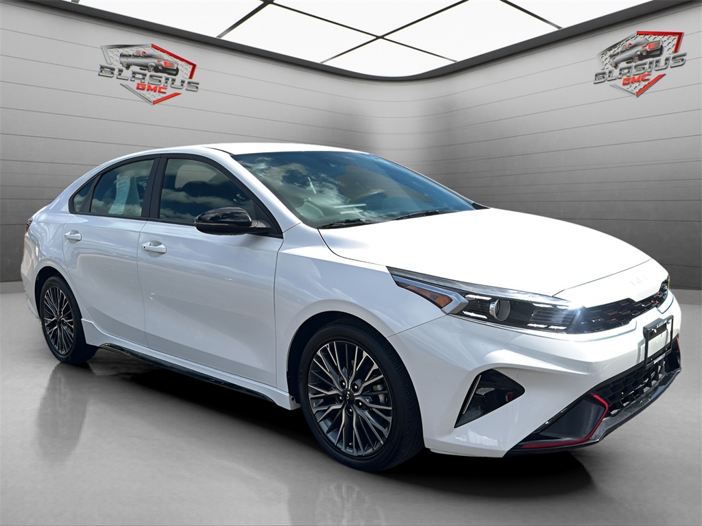 2023 Kia Forte GT-Line photo 7