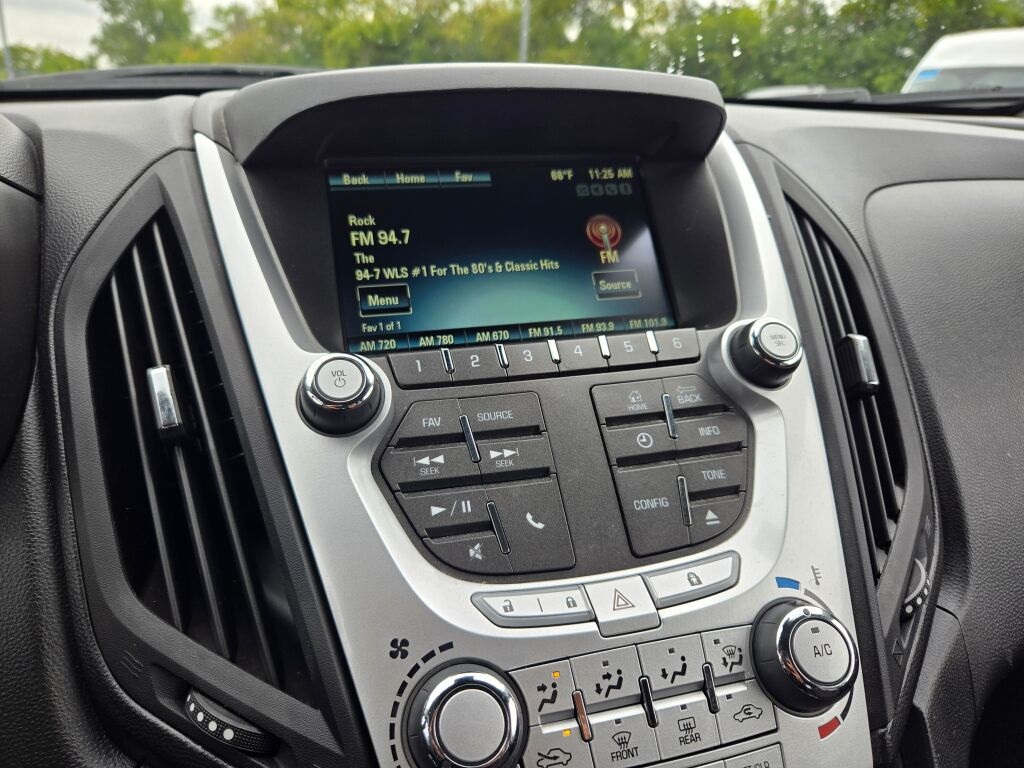 2012 Chevrolet Equinox photo 16