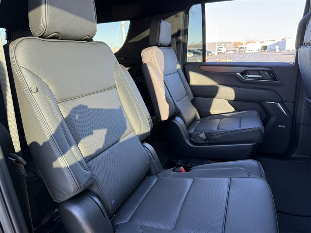 2026 GMC YUKON XL - Image 37