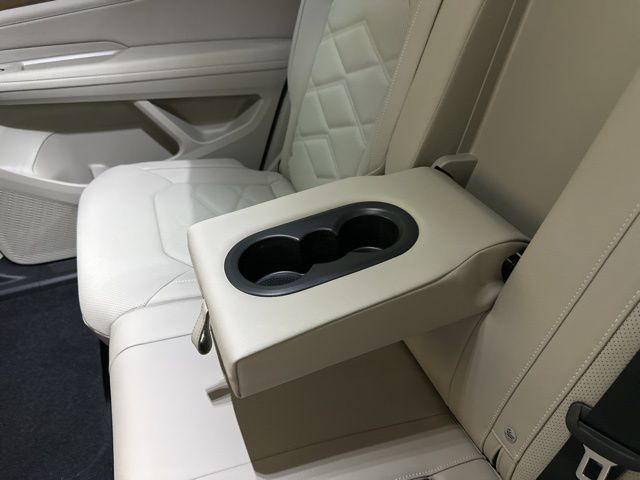 2026 Volkswagen Atlas SE Technology photo 30