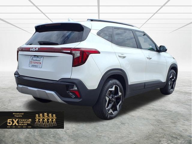 2024 Kia Seltos EX photo 7