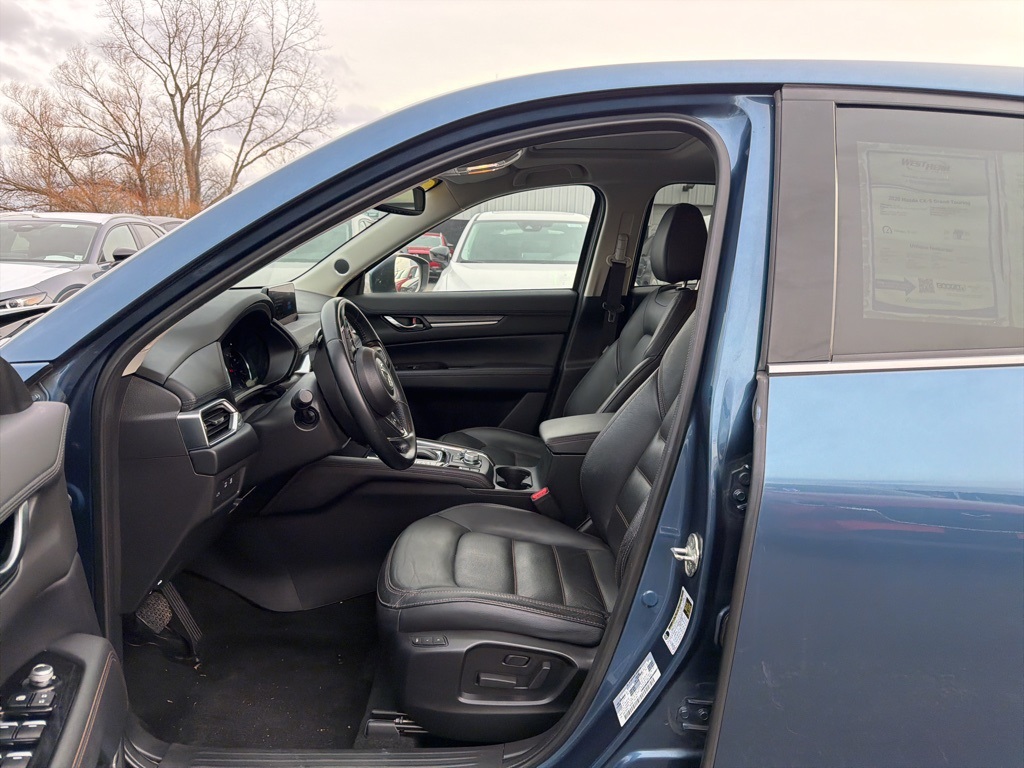 2020 Mazda CX-5 Grand Touring photo 2