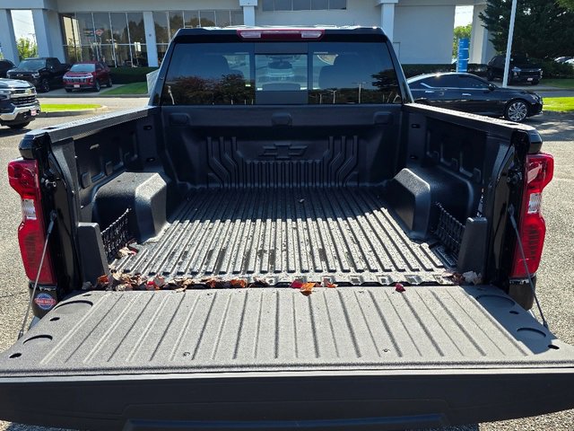 2026 Chevrolet Silverado 1500 photo 3