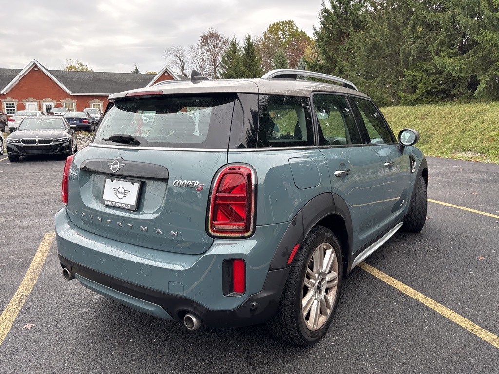 2022 Mini Cooper S ALL4 photo 3
