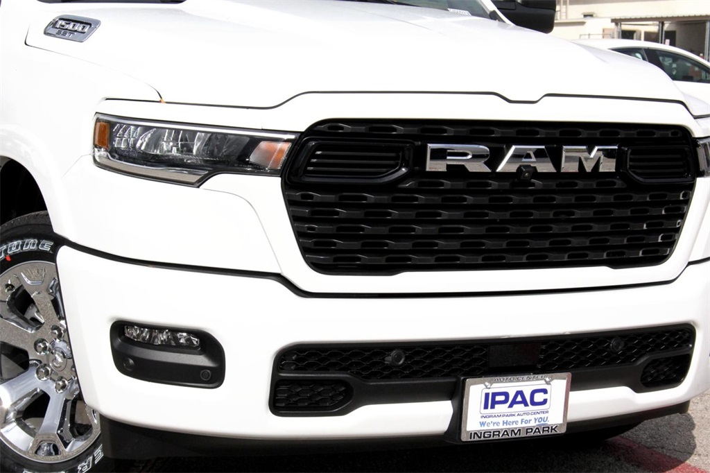 2025 Ram 1500 Big Horn Lone Star photo 4