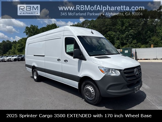 2025 Mercedes-Benz Sprinter Cargo Van Base's photo