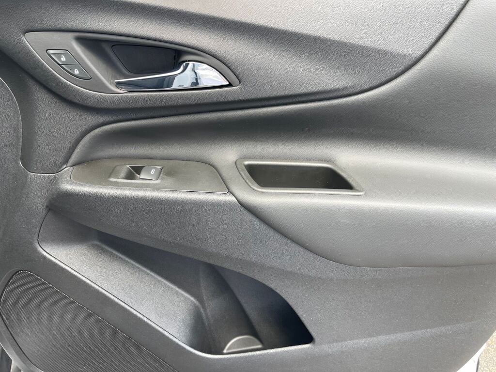 2022 Chevrolet Equinox LT photo 22
