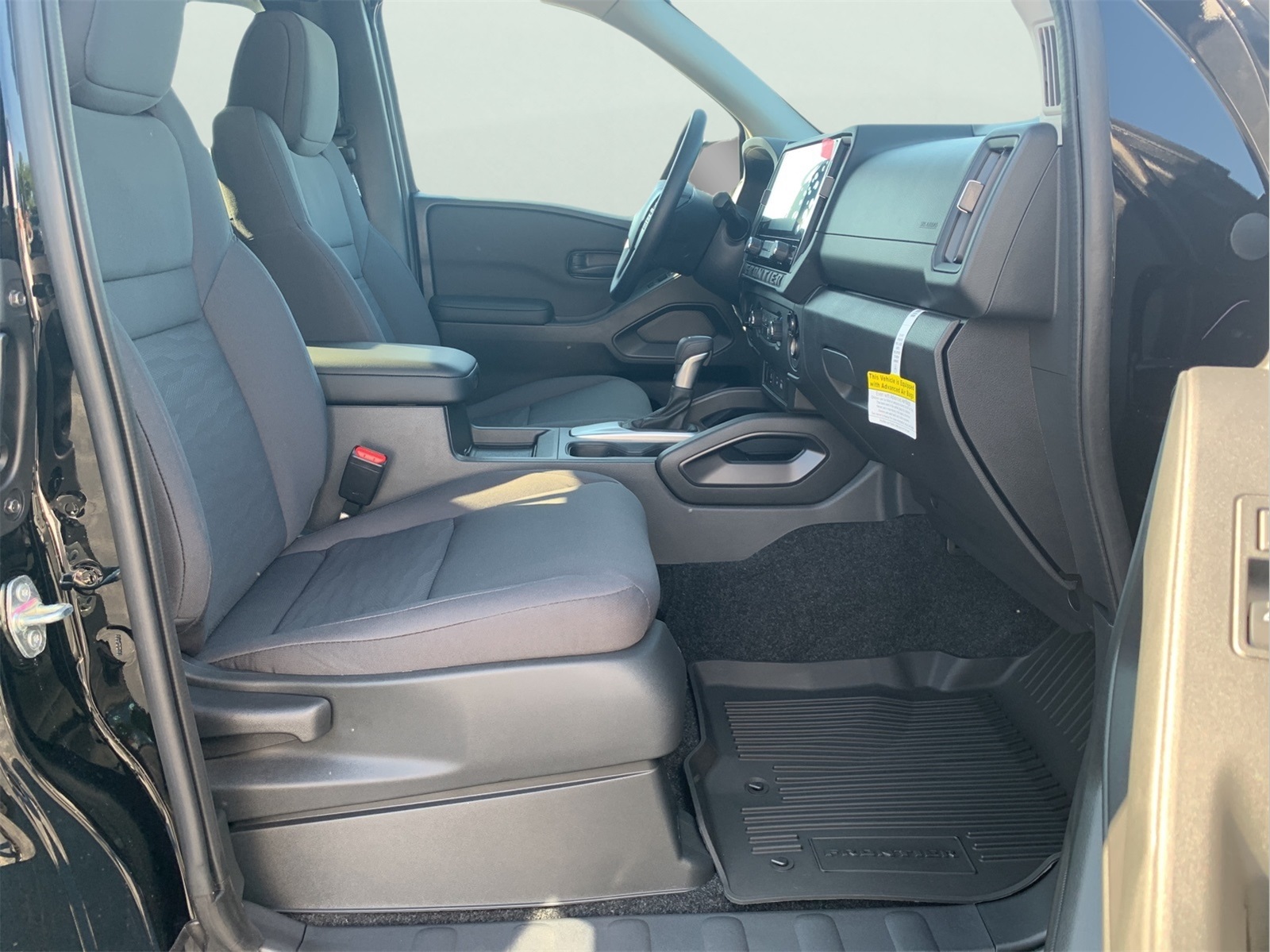 2026 Nissan Frontier King Cab S photo 28