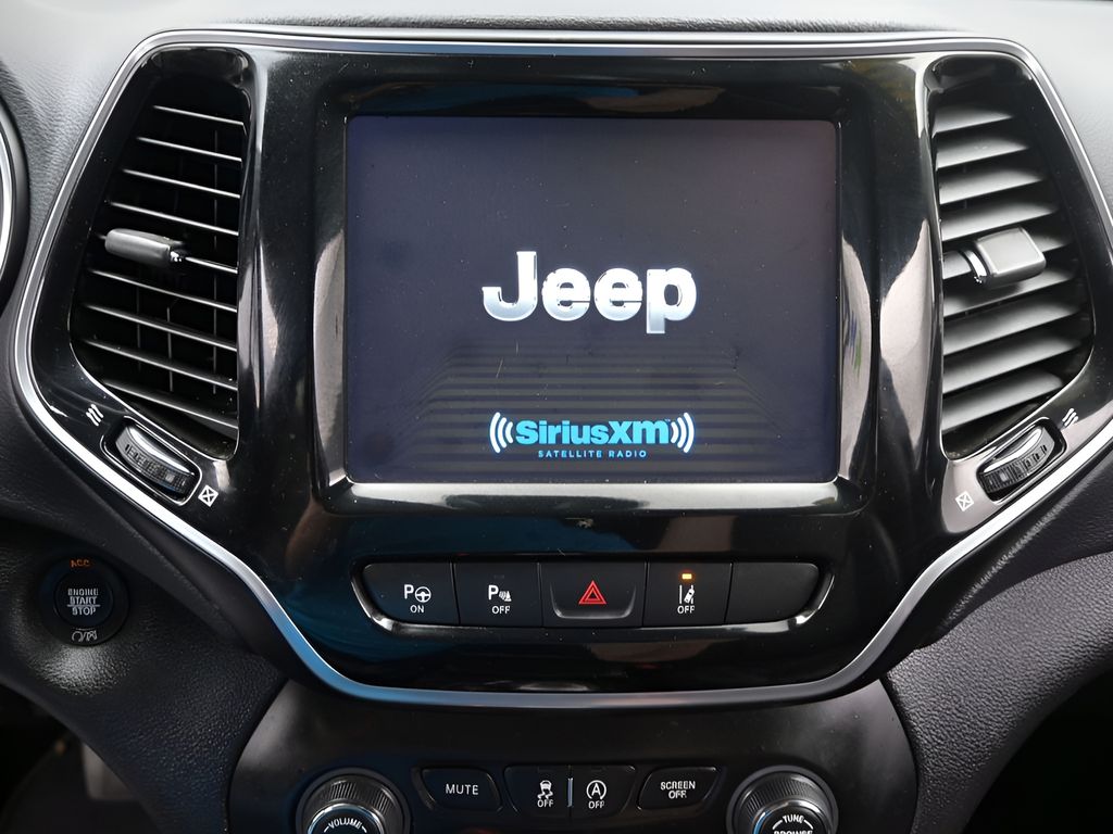 2020 Jeep Cherokee Limited photo 20