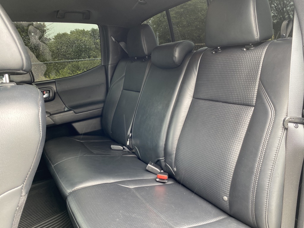 2020 Toyota Tacoma TRD Off-Road photo 19