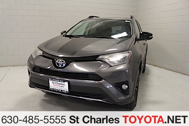 2018 Toyota RAV4 Adventure photo 3