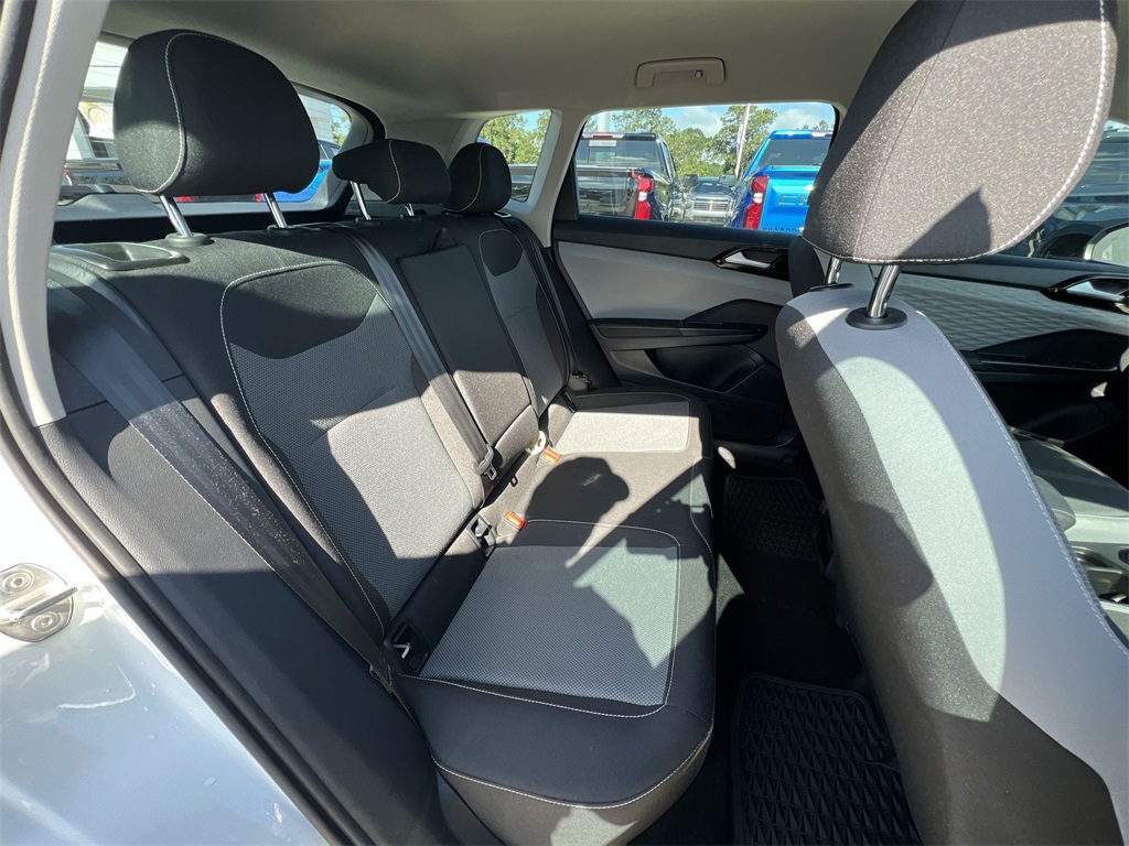 2024 Volkswagen Taos S photo 28