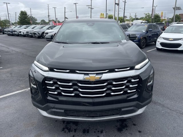2026 Chevrolet Equinox LT photo 2
