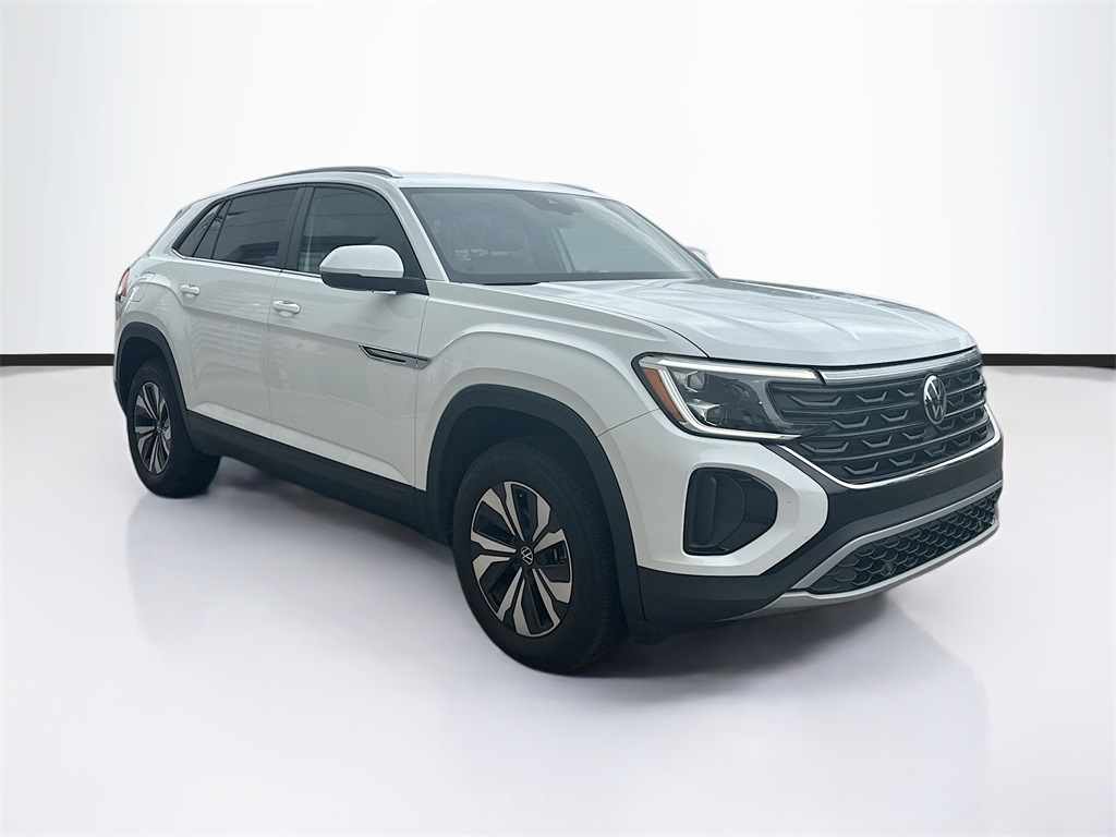 2024 Volkswagen Atlas Cross Sport SE photo 3