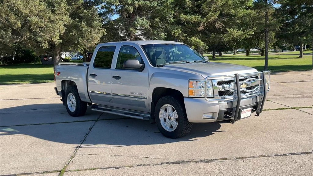 Used 2008 Chevrolet Silverado 1500 1LT with VIN 2GCEK133X81184035 for sale in Oslo, Minnesota