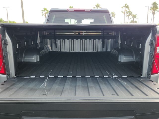 2023 Chevrolet Silverado 1500 RST photo 15