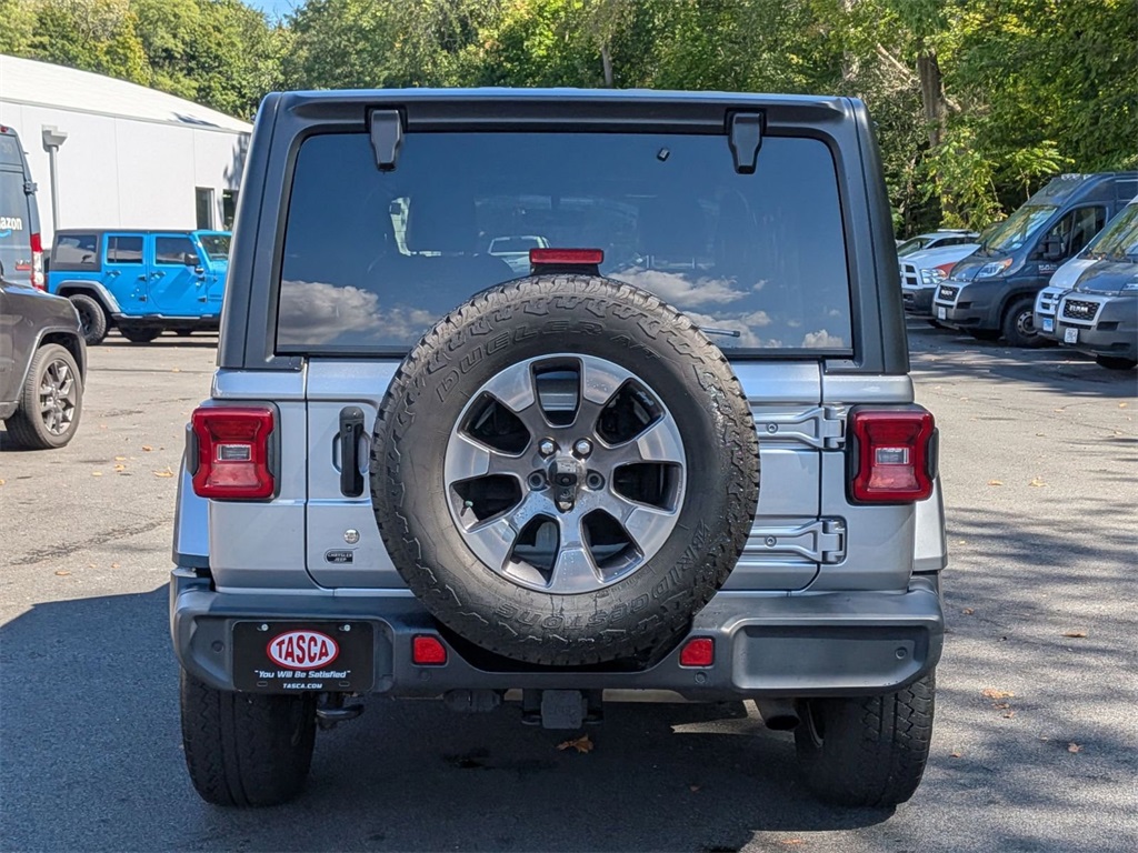 2018 Jeep Wrangler Unlimited Sahara photo 4