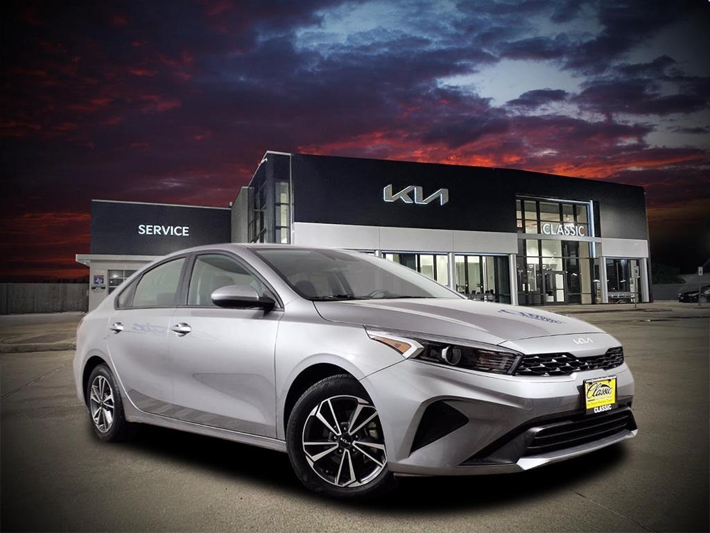 2023 Kia Forte LXS's photo