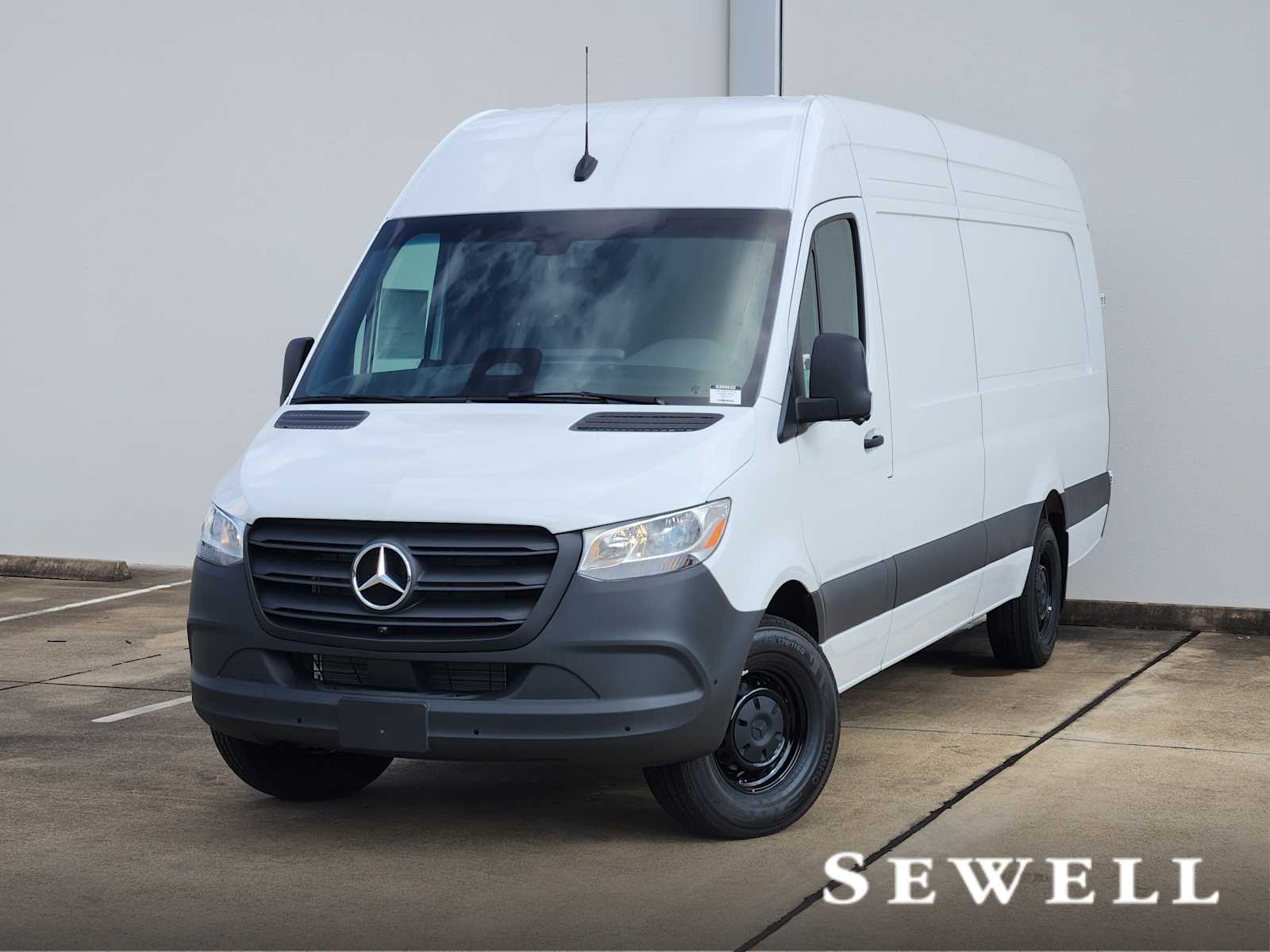 2026 Mercedes-Benz Sprinter Cargo Van Base's photo