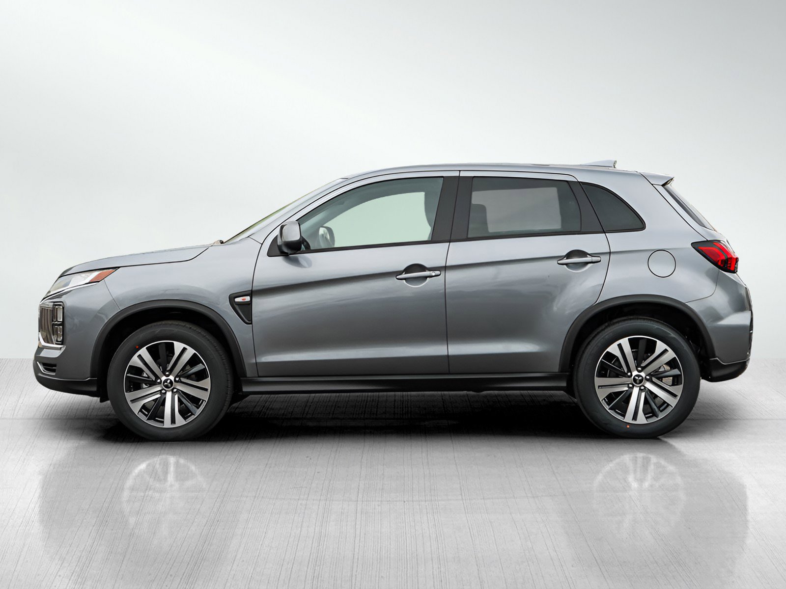 2025 Mitsubishi Outlander Sport S photo 3