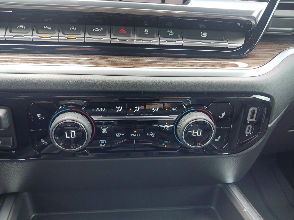 2025 Chevrolet Silverado 1500 RST photo 22