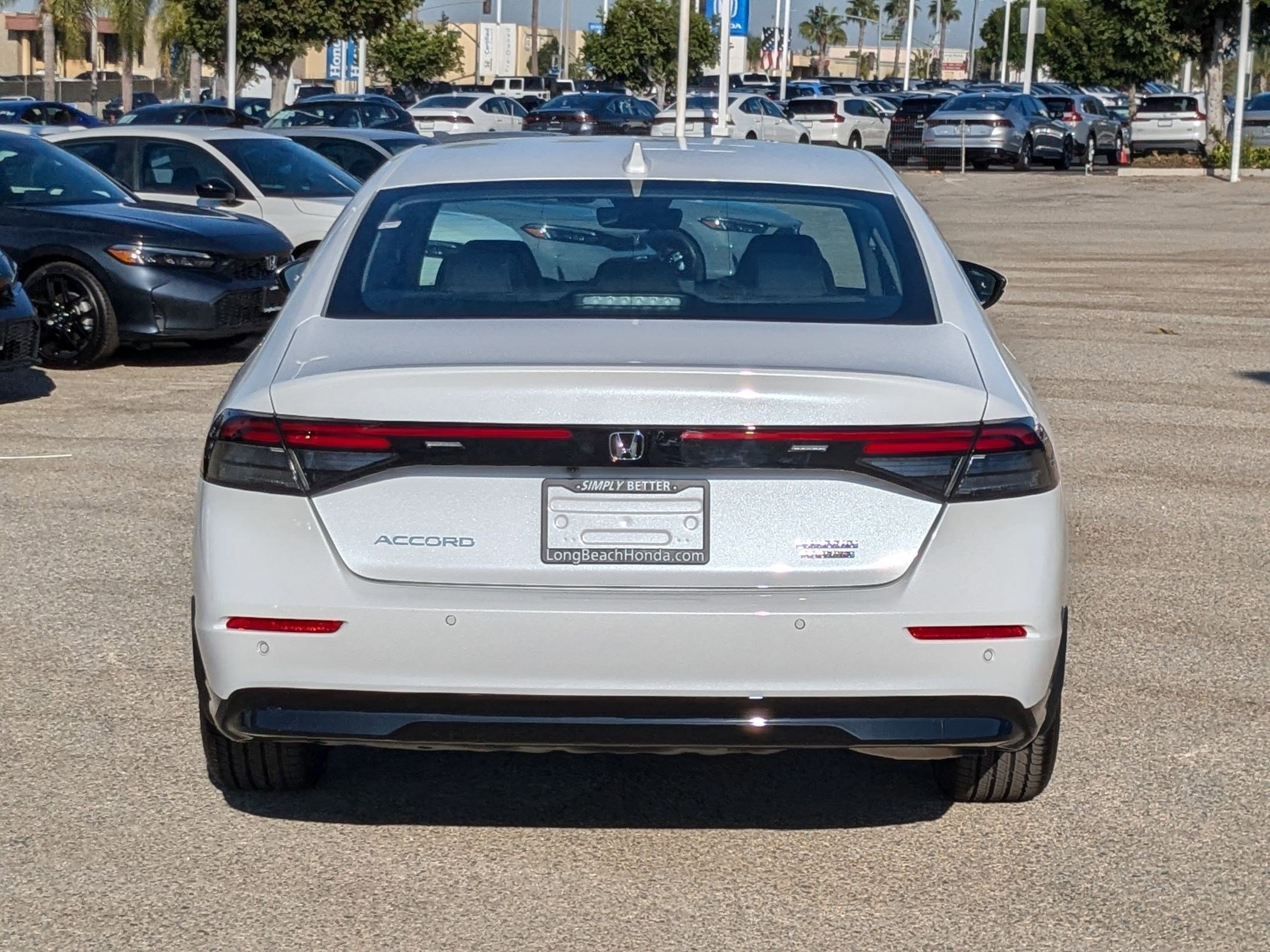 2025 Honda Accord Hybrid Touring photo 4