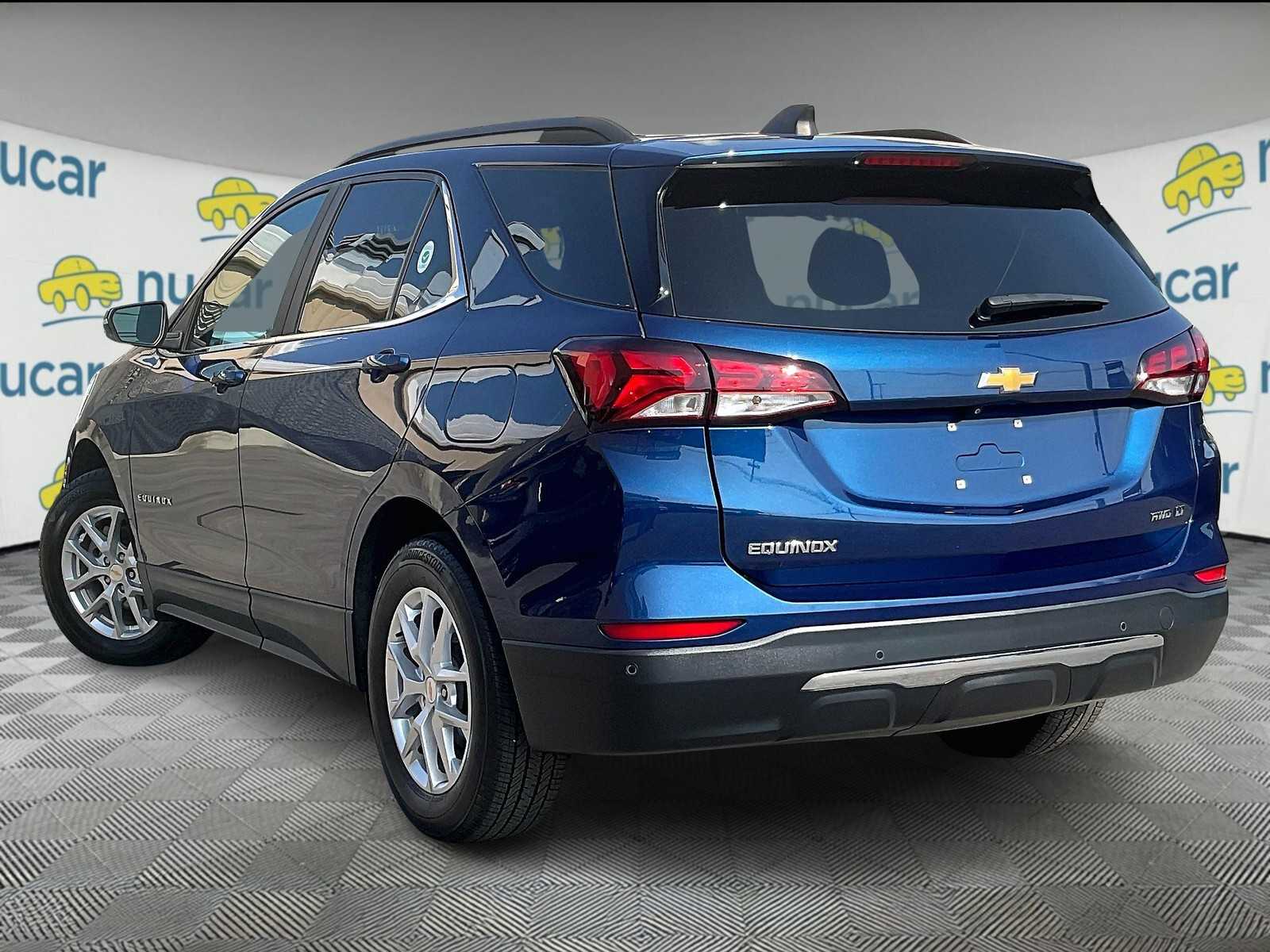 2022 Chevrolet Equinox LT photo 3