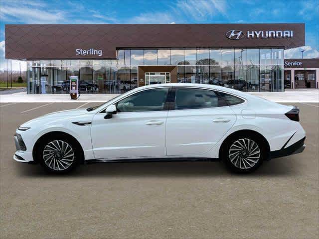 2025 Hyundai Sonata Hybrid SEL photo 3