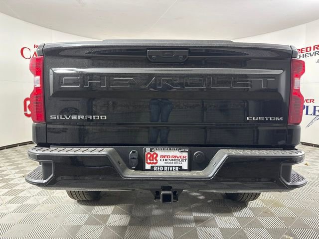 2025 Chevrolet Silverado 1500 Custom photo 6