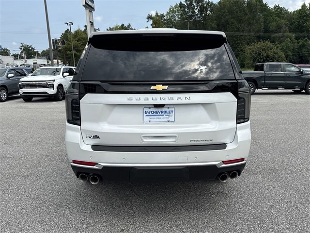 2025 Chevrolet Suburban Premier photo 4