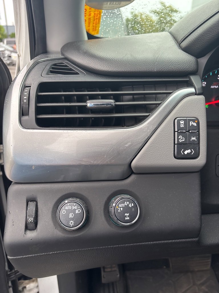 2020 Chevrolet Tahoe LT photo 16