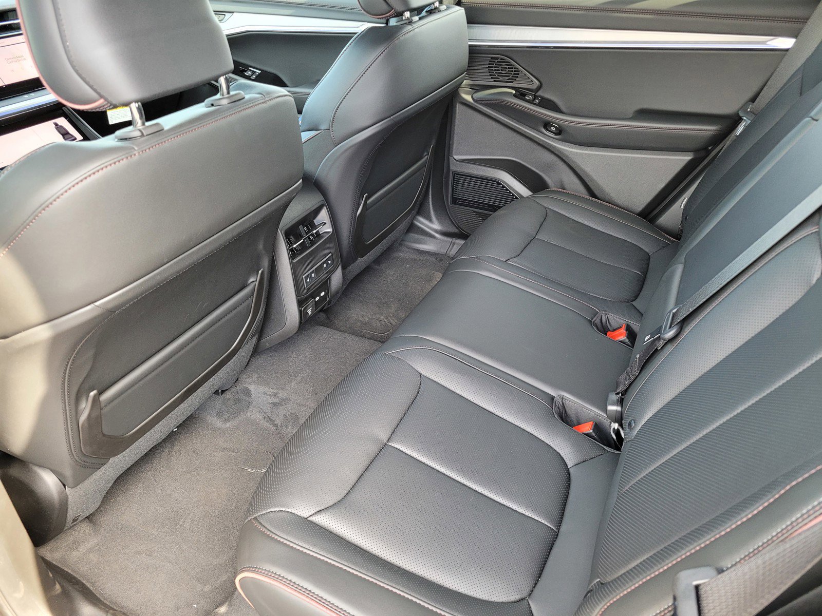 2025 Jeep Wagoneer S Launch Edition photo 6
