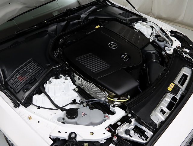 2025 Mercedes Benz C 300 4MATIC photo 34