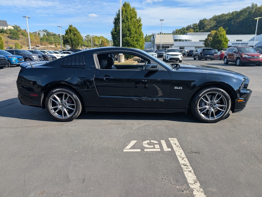 2013 Ford Mustang GT Premium photo 4