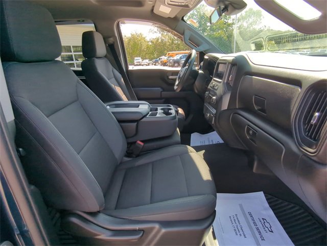 2022 Chevrolet Silverado 1500 Custom photo 10
