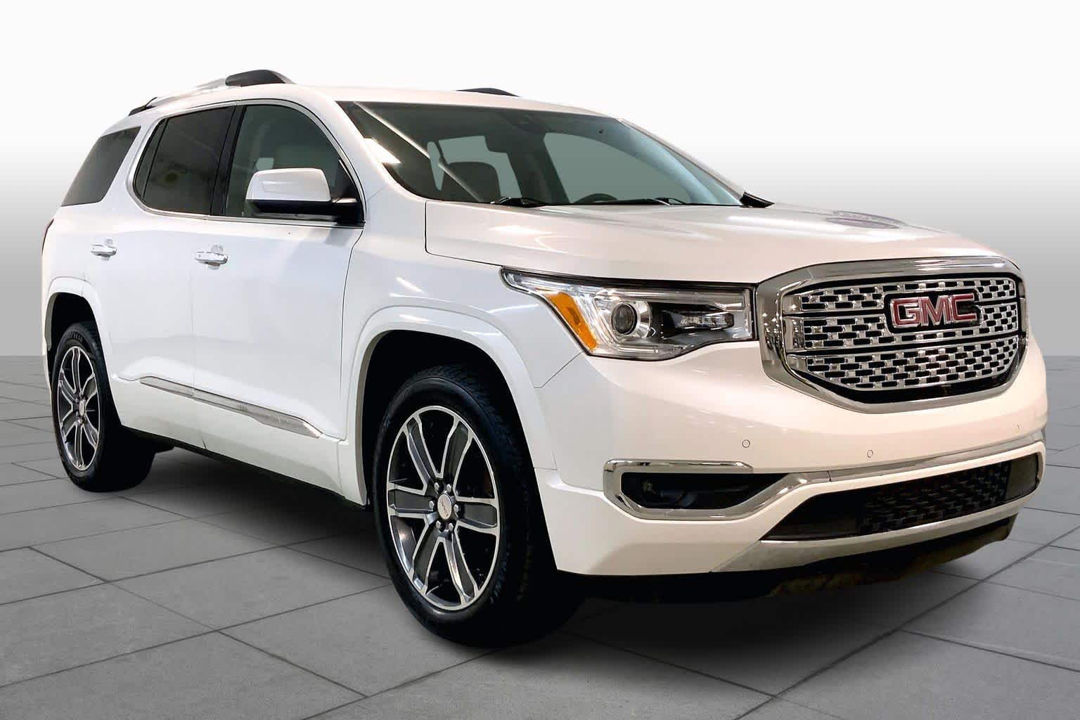 Used 2019 GMC Acadia Denali with VIN 1GKKNXLS5KZ165397 for sale in Kansas City
