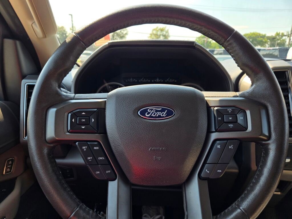 2020 Ford Expedition XLT photo 31