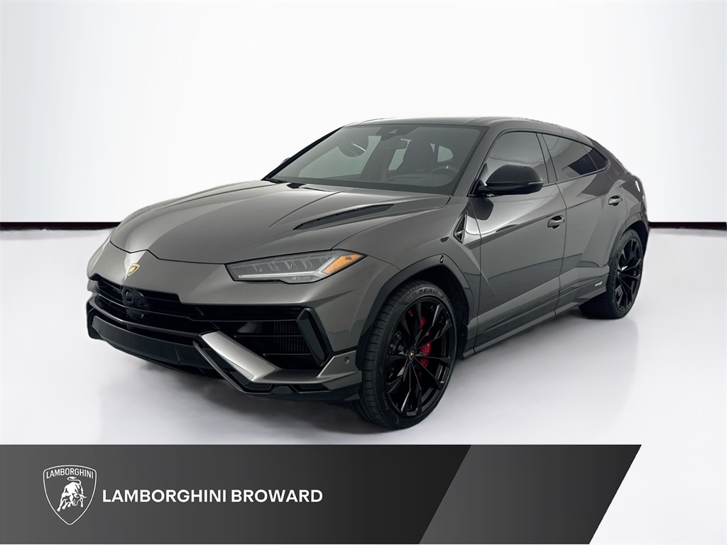 2024 Lamborghini Urus S's photo