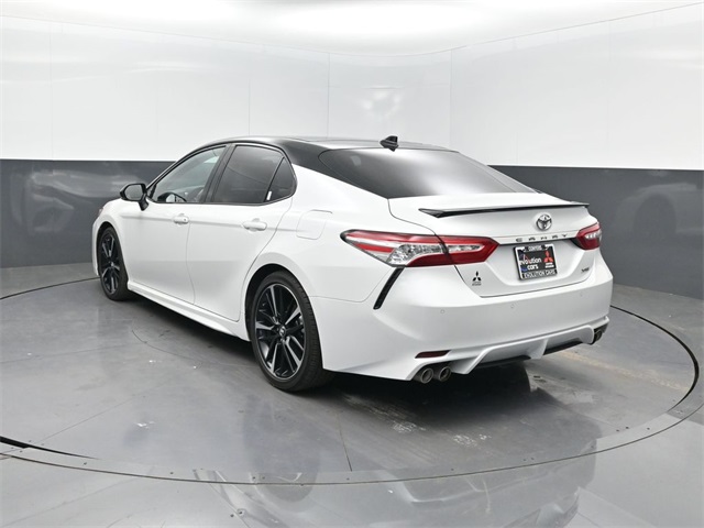 2020 Toyota Camry XSE photo 3