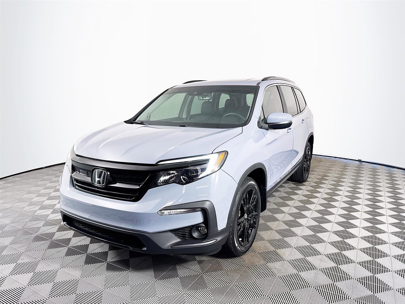 2022 Honda Pilot Special Edition photo 3